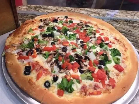 Darin Plaza Pizza